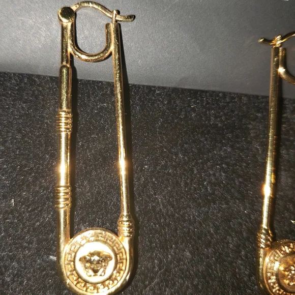 Authentic Versace Gold Earrings 24kt plated chandelier drop earrings - Picture 3 of 7